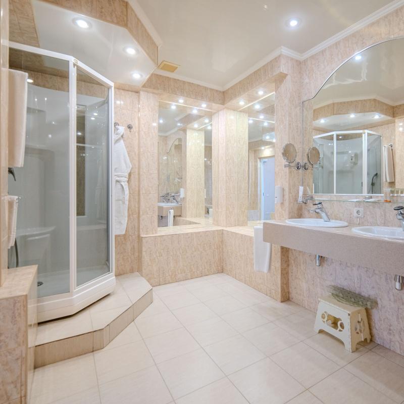 Deluxe Jacuzzi